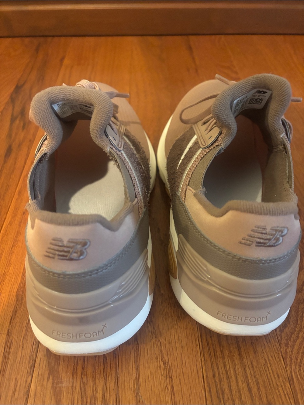 Women’s New Balance 1440 Sneakers - 10.5 - Picture 10 of 14